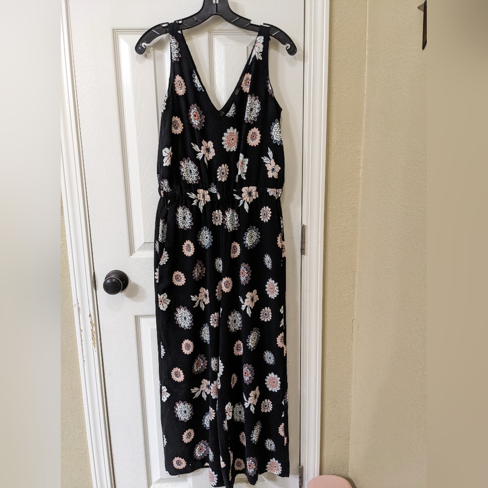 Size small one piece pants jumper